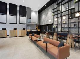 Travelodge Hotel Melbourne Docklands, отель в Мельбурне, в районе Докландс