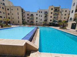 Pretty 2 bedroom Apartment with shared Pool, hotel with pools in St. Paul's Bay