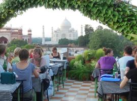 Hotel Saniya Palace inn, pensionat i Agra