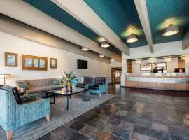 Turquoise Inn and Suites Cortez near Mesa Verde