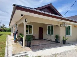 NurHumaira Homestay