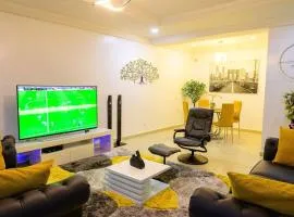 Cc & Cg Homes Luxury 4 Bedrooms Apartment