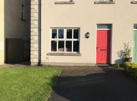 Modern 3-bedroom townhouse in the Mournes, hotel a Newry