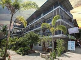 Roomy Guesthouse, vakantiewoning aan het strand in Koh Rong