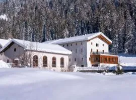 Zum Hirschen Boutique Hotel Val di Non