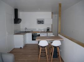 Appartement T2, au calme., budgethotell i La Roche-sur-Yon