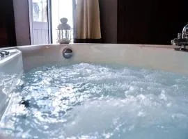 WineExperience- WINE&JACUZZI SUITE