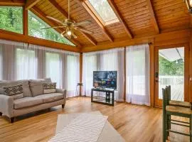 Enjoy This Roomy Cabin Style 5BR With A Pool Table