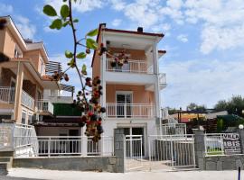 VILLA IBIS THASSOS, villa in Chrysi Ammoudia