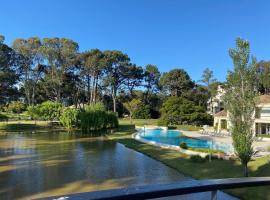 Green Park - Studio, hotel near Solanas beach area, Punta del Este