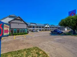 Motel 6-Fort Worth, TX - White Settlement