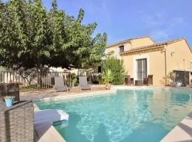 Amazing Home In Chteaurenard With Outdoor Swimming Pool, 3 Bedrooms And Private Swimming Pool