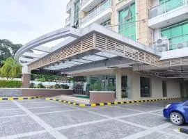 2-3Bedroom Unit at The Padgett Place Condominium
