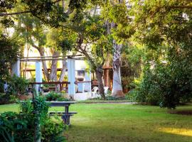 Rosedale Organic Farm Bed & Breakfast: Addo şehrinde bir otel