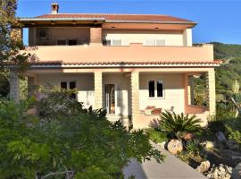 Paula Apartmani, hotel in Mundanije