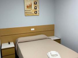 Hostal Tres Hermanos, hotel en Getafe