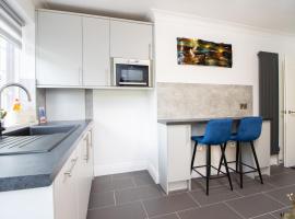 Station Lodge close to City Centre with parking, hotel di Exeter