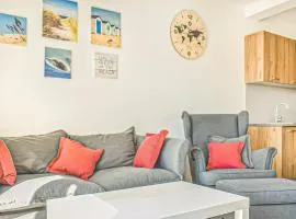 2 Bedroom Nice Home In Grzybowo