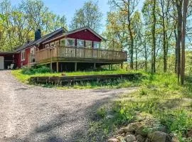 Beautiful Home In Yngered With Wifi