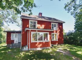 2 Bedroom Lovely Home In Ånimskog, hotel v destinaci Ånimskog