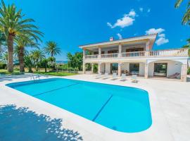 Beautiful Mallorca Villa Can Raime 4 Bedrooms Gorgeous Garden and Private Pool Palma, hótel í Son Sardina