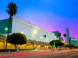 ViewPoint Suites, hotel con alberca en Los &Aacute;ngeles