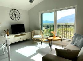 Airport Blue Eye Apartment Dalaman best Location also suitable for day rentals ideal for air travelers, 5 km close to airport, hotell i Dalaman