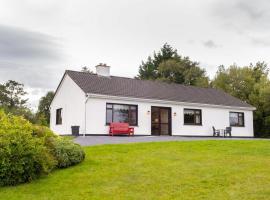 Cottage 431 - Oughterard, hotel v destinaci Oughterard