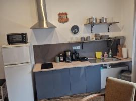 Ferienwohnung Wunderlich gelb, hotel v destinaci Münchberg
