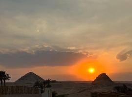 Sunset Guesthouse Abusir: Kahire, Medic yakınında bir otel