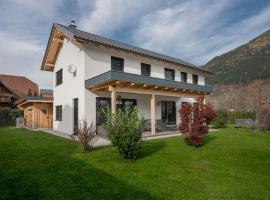 Tasteful holiday home near Ossiacher lake, vilă din Töbring