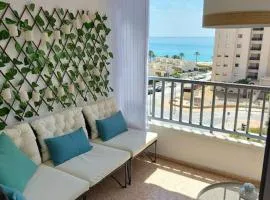 Sunny, spacious 3 bedroom apartment with seaview