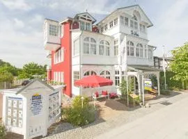 Villa "To Hus" in Sellin - Appartement 02 mit Kamin und Balkon