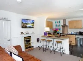 Modern Quirky Exeter City Cottage 2 min walk - shops