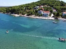 Villa Rosmarin - family friendly, beachfront