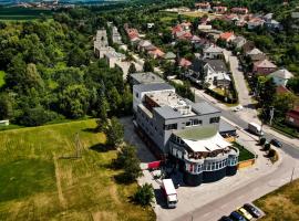 Hotel Kristály Konferencia & Wellness – hotel w mieście Ajka