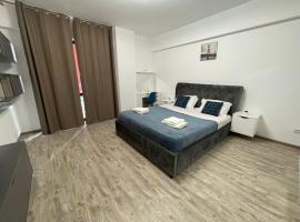 Iulius Mall River Tower โรงแรมในยาช