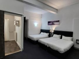 Hôtel du Palais, hotel a Évian-les-Bains