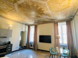 HNN Luxury Apartments, luxury hotel in Genova