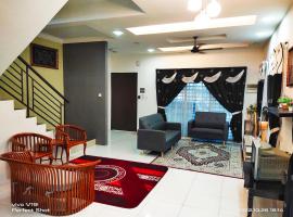 Sweet40 Homestay, hotel dengan parking di Kampong Batu Lapan