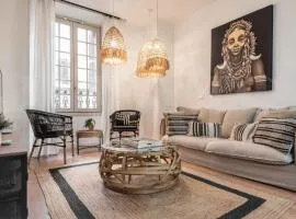 Lovely Boho apartment with parking - Historic Center by REMS