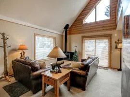 Blue River Escape Home - Peaceful - On River