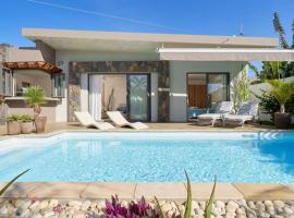 Villa Primera 3 bedroom bungalow with private pool Grand Bay, hotell med parkeringsplass i Grand Baie