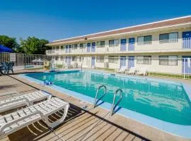 Motel 6