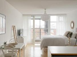 Modern and cozy apartment with Sauna, hotelli Espoossa lähellä maamerkkiä Espoo Golf Club