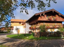 Ferienwohnung zum Peterbauer, family hotel in Sachsenkam