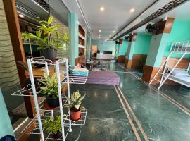 Backpackers hostel, hotel near PICT, Pune