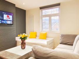 First floor Flat 1 Northwood, hotel in London