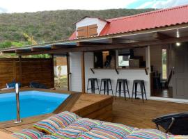 La tiny de titanse avec piscine, chalet à Cadet