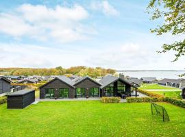 Four-Bedroom Holiday home in Haderslev 7, semesterhus i Kelstrup Strand